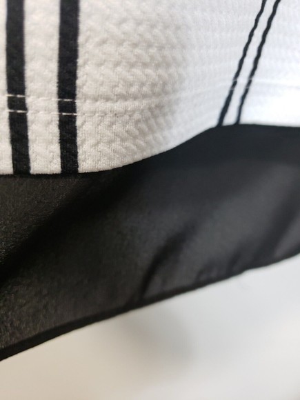 New York Collection Black & White geometric top Sleeve Size Small shell - Picture 8 of 8